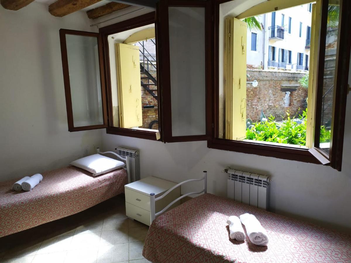 Canal View Apartament